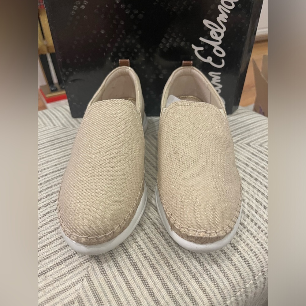 Sam Edelman Kassie, Neutral Met Weave Size 8 1/2 Women’s Slip Ons. New in Box.